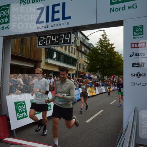 20.09.2026 - PSD Bank Halbmarathon LAZAROV Photography http://msf.ph/oto/10553972 20.09.2026 12:04:33 Ziel 1371, 1533, 1563, 1595, 1605, 1789, 1864, 2237, 2833, 3045, 3524, 4087, 4138, 4182, 4183, 4329, 4435 meine-sportfotos.de
