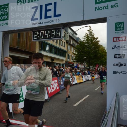 20.09.2026 - PSD Bank Halbmarathon LAZAROV Photography http://msf.ph/oto/10553974 20.09.2026 12:04:34 Ziel 1371, 1533, 1563, 1595, 1605, 1789, 1864, 2237, 2833, 3045, 3524, 4087, 4138, 4182, 4183, 4329, 4435 meine-sportfotos.de