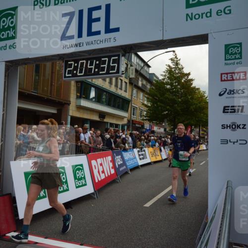 20.09.2026 - PSD Bank Halbmarathon LAZAROV Photography http://msf.ph/oto/10553979 20.09.2026 12:04:35 Ziel 1371, 1533, 1563, 1595, 1789, 1864, 2237, 3045, 3524, 4138, 4182, 4183, 4329, 4435 meine-sportfotos.de
