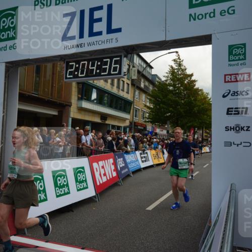 20.09.2026 - PSD Bank Halbmarathon LAZAROV Photography http://msf.ph/oto/10553980 20.09.2026 12:04:35 Ziel 1371, 1533, 1563, 1595, 1789, 1864, 2237, 3045, 3524, 4138, 4182, 4183, 4329, 4435 meine-sportfotos.de