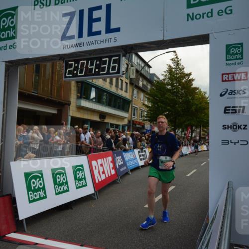 20.09.2026 - PSD Bank Halbmarathon LAZAROV Photography http://msf.ph/oto/10553983 20.09.2026 12:04:35 Ziel 1371, 1533, 1563, 1595, 1789, 1864, 2237, 3045, 3524, 4138, 4182, 4183, 4329, 4435 meine-sportfotos.de