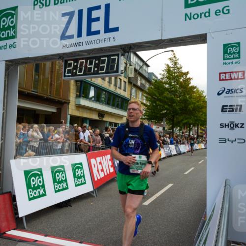 20.09.2026 - PSD Bank Halbmarathon LAZAROV Photography http://msf.ph/oto/10553986 20.09.2026 12:04:36 Ziel 1533, 1563, 1595, 1789, 1864, 2237, 3045, 3524, 4138, 4182, 4183, 4329, 4435 meine-sportfotos.de