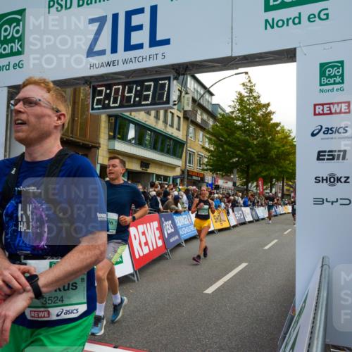 20.09.2026 - PSD Bank Halbmarathon LAZAROV Photography http://msf.ph/oto/10553990 20.09.2026 12:04:37 Ziel 1318, 1533, 1563, 1595, 1789, 1864, 2237, 3045, 3524, 3734, 4138, 4182, 4183, 4329, 4435 meine-sportfotos.de