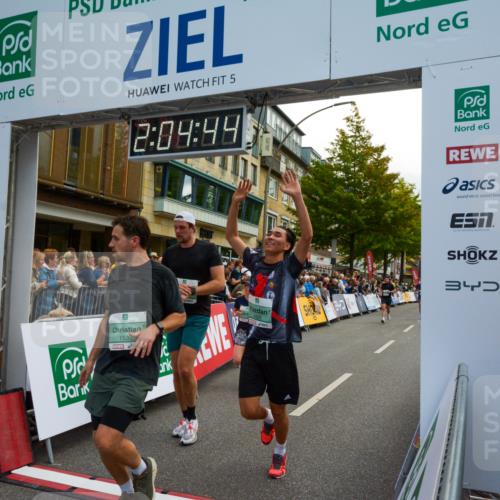 20.09.2026 - PSD Bank Halbmarathon LAZAROV Photography http://msf.ph/oto/10554000 20.09.2026 12:04:43 Ziel 1318, 1533, 1595, 1799, 1864, 3163, 3734, 3808, 4138, 4195, 4212, 4329, 4435 meine-sportfotos.de