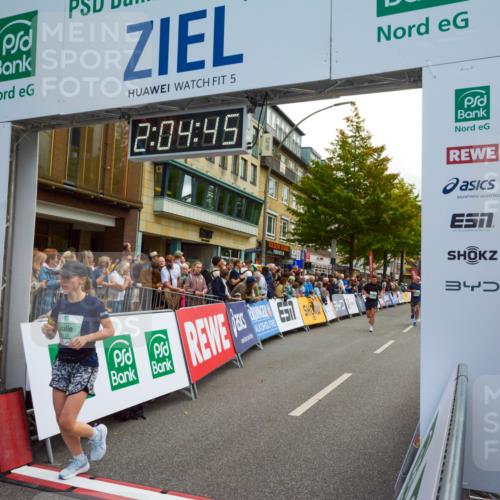 20.09.2026 - PSD Bank Halbmarathon LAZAROV Photography http://msf.ph/oto/10554006 20.09.2026 12:04:44 Ziel 1318, 1533, 1595, 1799, 1864, 3163, 3734, 3808, 4138, 4195, 4212, 4435 meine-sportfotos.de