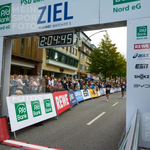 20.09.2026 - PSD Bank Halbmarathon LAZAROV Photography http://msf.ph/oto/10554010 20.09.2026 12:04:45 Ziel 1318, 1533, 1595, 1799, 3163, 3734, 3808, 4138, 4195, 4212, 4435 meine-sportfotos.de