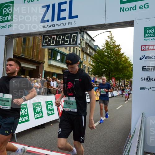 20.09.2026 - PSD Bank Halbmarathon LAZAROV Photography http://msf.ph/oto/10554016 20.09.2026 12:04:49 Ziel 1318, 1533, 1595, 1799, 3163, 3734, 3808, 4138, 4195, 4212, 4255, 4435 meine-sportfotos.de