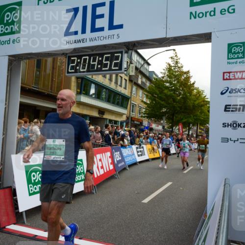 20.09.2026 - PSD Bank Halbmarathon LAZAROV Photography http://msf.ph/oto/10554023 20.09.2026 12:04:51 Ziel 1318, 1799, 3163, 3726, 3734, 3808, 4195, 4212, 4255 meine-sportfotos.de