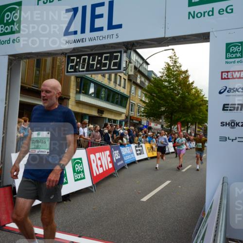 20.09.2026 - PSD Bank Halbmarathon LAZAROV Photography http://msf.ph/oto/10554024 20.09.2026 12:04:51 Ziel 1318, 1799, 3163, 3726, 3734, 3808, 4195, 4212, 4255 meine-sportfotos.de