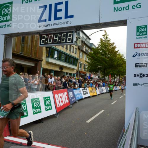 20.09.2026 - PSD Bank Halbmarathon LAZAROV Photography http://msf.ph/oto/10554036 20.09.2026 12:04:58 Ziel 1799, 3199, 3309, 3726, 3808, 4195, 4212, 4255, 4740 meine-sportfotos.de