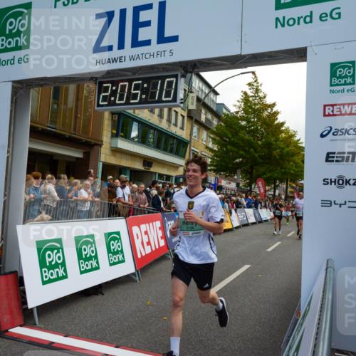 20.09.2026 - PSD Bank Halbmarathon LAZAROV Photography http://msf.ph/oto/10554060 20.09.2026 12:05:10 Ziel 1546, 2825, 2837, 3199, 3257, 3309, 3627, 3773, 4273, 4497, 4615, 4740 meine-sportfotos.de