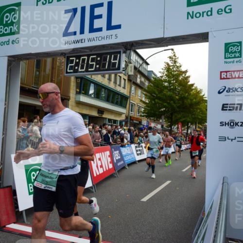 20.09.2026 - PSD Bank Halbmarathon LAZAROV Photography http://msf.ph/oto/10554064 20.09.2026 12:05:14 Ziel 1546, 2825, 2837, 2841, 3199, 3257, 3627, 3773, 4273, 4497, 4615, 4740 meine-sportfotos.de