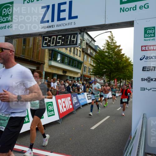 20.09.2026 - PSD Bank Halbmarathon LAZAROV Photography http://msf.ph/oto/10554065 20.09.2026 12:05:14 Ziel 1546, 2825, 2837, 2841, 3199, 3257, 3627, 3773, 4273, 4497, 4615, 4740 meine-sportfotos.de