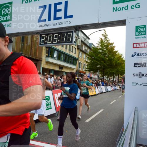 20.09.2026 - PSD Bank Halbmarathon LAZAROV Photography http://msf.ph/oto/10554076 20.09.2026 12:05:17 Ziel 1546, 1618, 1989, 1990, 2220, 2825, 2837, 2841, 3257, 3627, 3773, 3938, 4042, 4273, 4497, 4615 meine-sportfotos.de