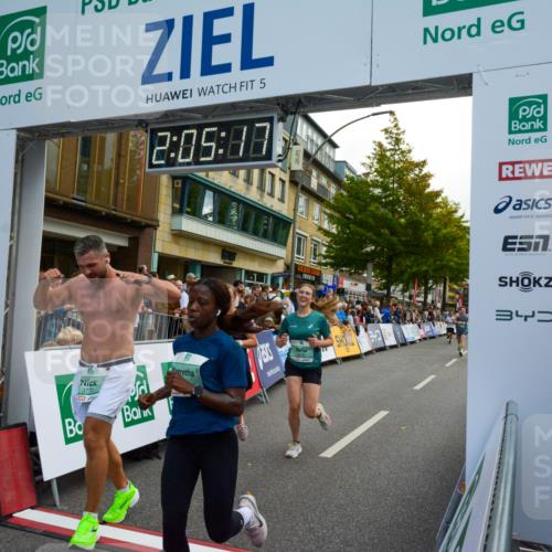 20.09.2026 - PSD Bank Halbmarathon LAZAROV Photography http://msf.ph/oto/10554077 20.09.2026 12:05:17 Ziel 1546, 1618, 1989, 1990, 2220, 2825, 2837, 2841, 3257, 3627, 3773, 3938, 4042, 4273, 4497, 4615 meine-sportfotos.de