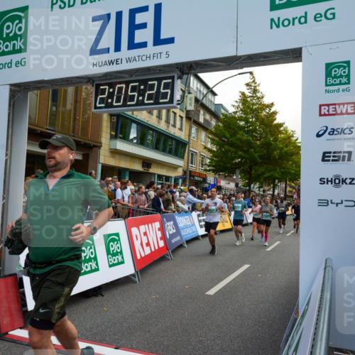 20.09.2026 - PSD Bank Halbmarathon LAZAROV Photography http://msf.ph/oto/10554092 20.09.2026 12:05:25 Ziel 1618, 1989, 1990, 2220, 2396, 2841, 3286, 3389, 3938, 4042, 4073, 4273, 4430, 4564 meine-sportfotos.de
