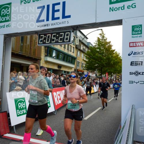20.09.2026 - PSD Bank Halbmarathon LAZAROV Photography http://msf.ph/oto/10554101 20.09.2026 12:05:28 Ziel 1618, 1989, 1990, 2220, 2396, 2841, 3173, 3286, 3389, 3938, 4042, 4073, 4139, 4273, 4430, 4564 meine-sportfotos.de