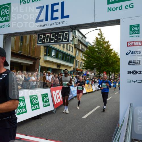 20.09.2026 - PSD Bank Halbmarathon LAZAROV Photography http://msf.ph/oto/10554107 20.09.2026 12:05:30 Ziel 1618, 1779, 1989, 1990, 2220, 2396, 2841, 3173, 3286, 3389, 3938, 4042, 4073, 4139, 4430, 4564 meine-sportfotos.de