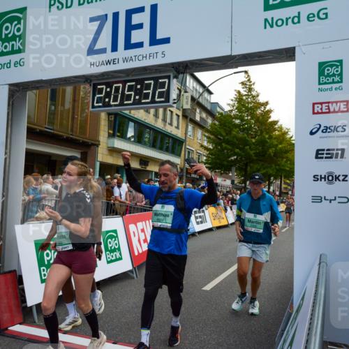 20.09.2026 - PSD Bank Halbmarathon LAZAROV Photography http://msf.ph/oto/10554112 20.09.2026 12:05:31 Ziel 1618, 1779, 1989, 1990, 2220, 2396, 2841, 3173, 3286, 3389, 3938, 4042, 4073, 4139, 4430, 4564 meine-sportfotos.de