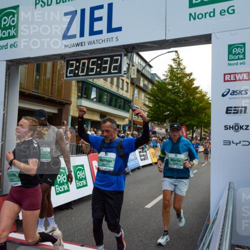 20.09.2026 - PSD Bank Halbmarathon LAZAROV Photography http://msf.ph/oto/10554113 20.09.2026 12:05:31 Ziel 1618, 1779, 1989, 1990, 2220, 2396, 2841, 3173, 3286, 3389, 3938, 4042, 4073, 4139, 4430, 4564 meine-sportfotos.de