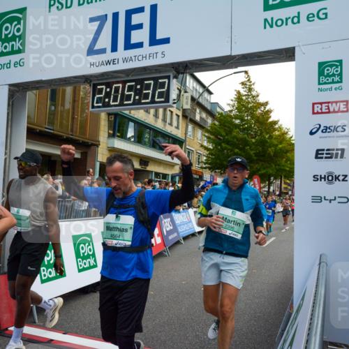 20.09.2026 - PSD Bank Halbmarathon LAZAROV Photography http://msf.ph/oto/10554115 20.09.2026 12:05:32 Ziel 1618, 1779, 1989, 1990, 2220, 2396, 2978, 3173, 3286, 3389, 3938, 4042, 4073, 4139, 4430, 4564 meine-sportfotos.de