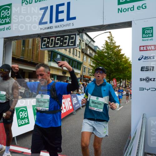 20.09.2026 - PSD Bank Halbmarathon LAZAROV Photography http://msf.ph/oto/10554116 20.09.2026 12:05:32 Ziel 1618, 1779, 1989, 1990, 2220, 2396, 2978, 3173, 3286, 3389, 3938, 4042, 4073, 4139, 4430, 4564 meine-sportfotos.de