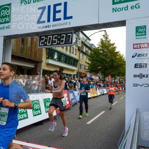 20.09.2026 - PSD Bank Halbmarathon LAZAROV Photography http://msf.ph/oto/10554121 20.09.2026 12:05:37 Ziel 1488, 1779, 2396, 2978, 3173, 3281, 3286, 3389, 4073, 4139, 4430, 4450, 4564 meine-sportfotos.de
