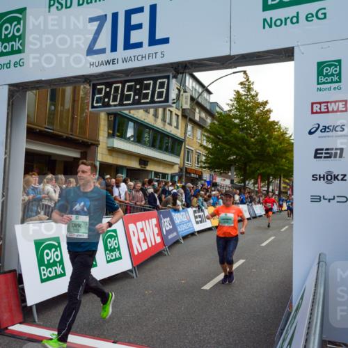 20.09.2026 - PSD Bank Halbmarathon LAZAROV Photography http://msf.ph/oto/10554125 20.09.2026 12:05:38 Ziel 1488, 1779, 2396, 2978, 3173, 3281, 3286, 3922, 4139, 4430, 4450 meine-sportfotos.de