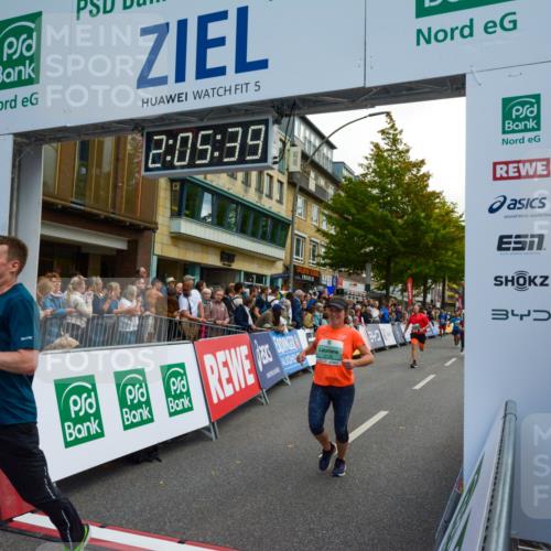 20.09.2026 - PSD Bank Halbmarathon LAZAROV Photography http://msf.ph/oto/10554127 20.09.2026 12:05:38 Ziel 1488, 1779, 2396, 2978, 3173, 3281, 3286, 3922, 4139, 4430, 4450 meine-sportfotos.de