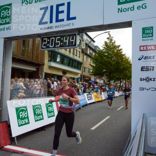 20.09.2026 - PSD Bank Halbmarathon LAZAROV Photography http://msf.ph/oto/10554139 20.09.2026 12:05:44 Ziel 1369, 1488, 1779, 2978, 3143, 3173, 3281, 3314, 3894, 3922, 4139, 4450, 4674 meine-sportfotos.de