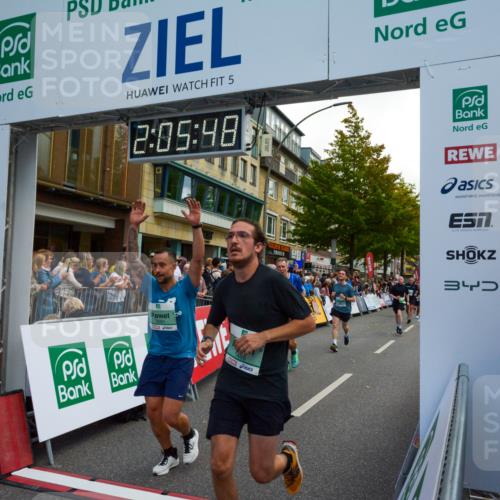 20.09.2026 - PSD Bank Halbmarathon LAZAROV Photography http://msf.ph/oto/10554147 20.09.2026 12:05:47 Ziel 1369, 1487, 1488, 1779, 1834, 2816, 2978, 3143, 3281, 3314, 3894, 3922, 4166, 4450, 4674 meine-sportfotos.de