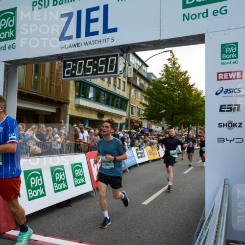 20.09.2026 - PSD Bank Halbmarathon LAZAROV Photography http://msf.ph/oto/10554155 20.09.2026 12:05:49 Ziel 1369, 1487, 1488, 1834, 2816, 2978, 2991, 3143, 3281, 3314, 3894, 3922, 4166, 4359, 4450, 4674 meine-sportfotos.de