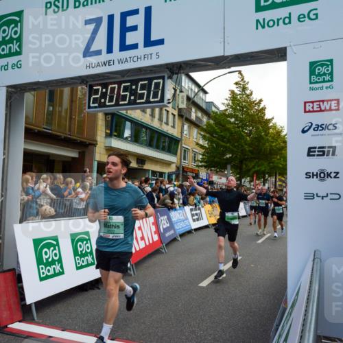 20.09.2026 - PSD Bank Halbmarathon LAZAROV Photography http://msf.ph/oto/10554157 20.09.2026 12:05:49 Ziel 1369, 1487, 1488, 1834, 2816, 2978, 2991, 3143, 3281, 3314, 3894, 3922, 4166, 4359, 4450, 4674 meine-sportfotos.de
