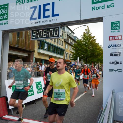 20.09.2026 - PSD Bank Halbmarathon LAZAROV Photography http://msf.ph/oto/10554189 20.09.2026 12:05:59 Ziel 1300, 1487, 1834, 2468, 2580, 2692, 2816, 2852, 2979, 2991, 3143, 3314, 3402, 3617, 3656, 3894, 4166, 4359 meine-sportfotos.de