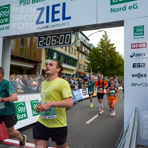 20.09.2026 - PSD Bank Halbmarathon LAZAROV Photography http://msf.ph/oto/10554190 20.09.2026 12:05:59 Ziel 1300, 1487, 1834, 2468, 2580, 2692, 2816, 2852, 2979, 2991, 3143, 3314, 3402, 3617, 3656, 3894, 4166, 4359 meine-sportfotos.de