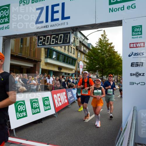 20.09.2026 - PSD Bank Halbmarathon LAZAROV Photography http://msf.ph/oto/10554194 20.09.2026 12:06:00 Ziel 1300, 1487, 1834, 1916, 2468, 2580, 2692, 2816, 2852, 2979, 2991, 3143, 3314, 3402, 3617, 3656, 4166, 4359, 4629 meine-sportfotos.de