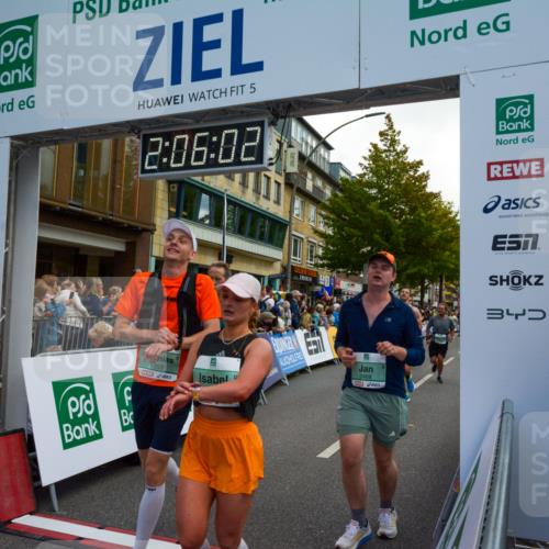 20.09.2026 - PSD Bank Halbmarathon LAZAROV Photography http://msf.ph/oto/10554197 20.09.2026 12:06:01 Ziel 1300, 1487, 1834, 1916, 2468, 2580, 2692, 2816, 2852, 2979, 2991, 3314, 3402, 3617, 3656, 4166, 4359, 4629 meine-sportfotos.de