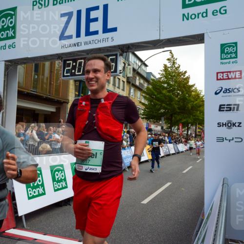 20.09.2026 - PSD Bank Halbmarathon LAZAROV Photography http://msf.ph/oto/10554213 20.09.2026 12:06:05 Ziel 1252, 1300, 1487, 1834, 1916, 2468, 2580, 2692, 2852, 2979, 2991, 3402, 3617, 3656, 4166, 4359, 4629, 4786 meine-sportfotos.de