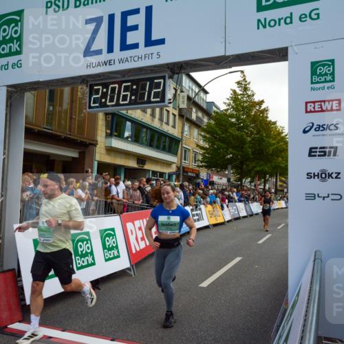 20.09.2026 - PSD Bank Halbmarathon LAZAROV Photography http://msf.ph/oto/10554229 20.09.2026 12:06:12 Ziel 1252, 1300, 1916, 1940, 2852, 3656, 4629, 4786 meine-sportfotos.de