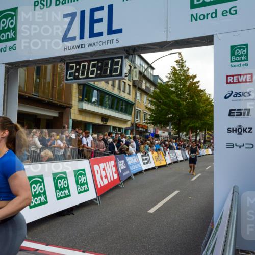 20.09.2026 - PSD Bank Halbmarathon LAZAROV Photography http://msf.ph/oto/10554234 20.09.2026 12:06:12 Ziel 1252, 1300, 1916, 1940, 2852, 3656, 4629, 4786 meine-sportfotos.de