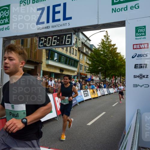 20.09.2026 - PSD Bank Halbmarathon LAZAROV Photography http://msf.ph/oto/10554239 20.09.2026 12:06:16 Ziel 1252, 1300, 1916, 1940, 2852, 4629, 4647, 4786 meine-sportfotos.de