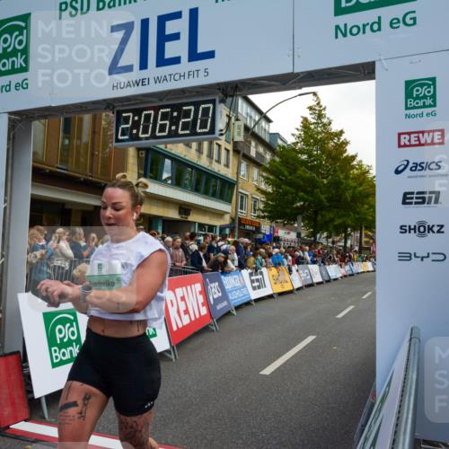 20.09.2026 - PSD Bank Halbmarathon LAZAROV Photography http://msf.ph/oto/10554245 20.09.2026 12:06:19 Ziel 1252, 1940, 4647, 4717, 4786 meine-sportfotos.de