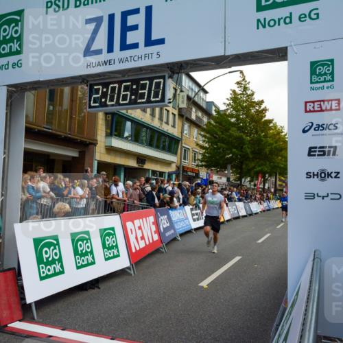20.09.2026 - PSD Bank Halbmarathon LAZAROV Photography http://msf.ph/oto/10554260 20.09.2026 12:06:30 Ziel 2024, 2684, 2715, 2874, 4266, 4379, 4647, 4676, 4717 meine-sportfotos.de