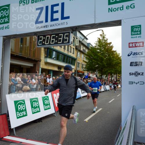 20.09.2026 - PSD Bank Halbmarathon LAZAROV Photography http://msf.ph/oto/10554271 20.09.2026 12:06:35 Ziel 1695, 2024, 2684, 2715, 2874, 3450, 4266, 4379, 4676, 4695, 4717, 4748 meine-sportfotos.de