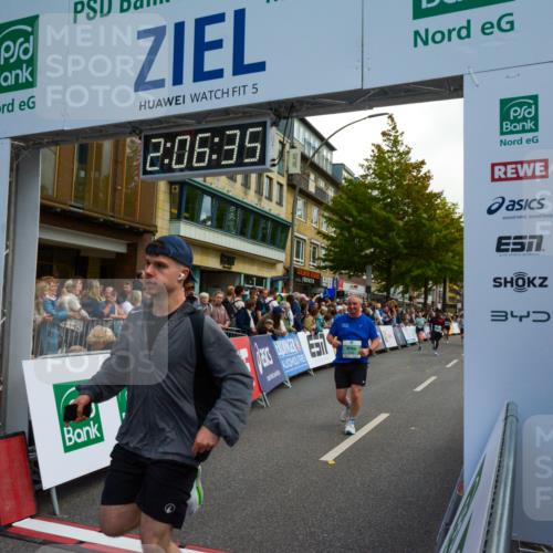 20.09.2026 - PSD Bank Halbmarathon LAZAROV Photography http://msf.ph/oto/10554272 20.09.2026 12:06:35 Ziel 1695, 2024, 2684, 2715, 2874, 3450, 4266, 4379, 4676, 4695, 4717, 4748 meine-sportfotos.de