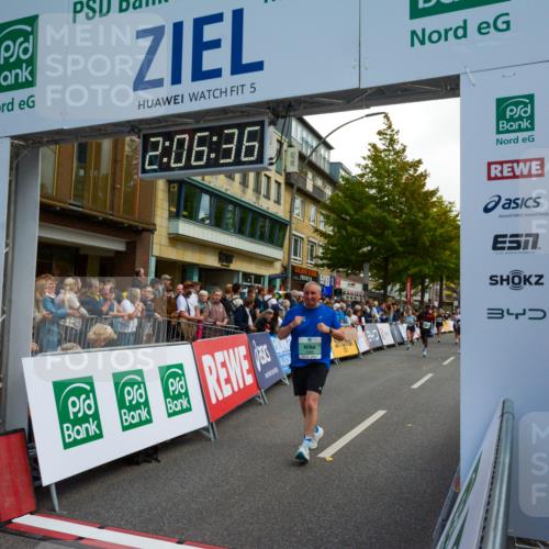 20.09.2026 - PSD Bank Halbmarathon LAZAROV Photography http://msf.ph/oto/10554275 20.09.2026 12:06:35 Ziel 1695, 2024, 2684, 2715, 2874, 3450, 4266, 4379, 4676, 4695, 4717, 4748 meine-sportfotos.de