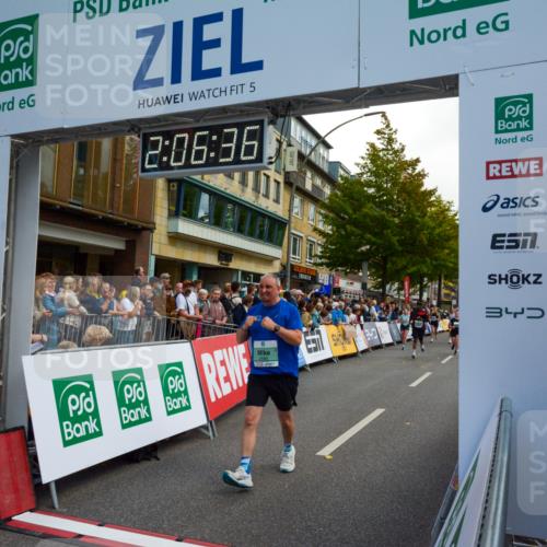 20.09.2026 - PSD Bank Halbmarathon LAZAROV Photography http://msf.ph/oto/10554277 20.09.2026 12:06:36 Ziel 1390, 1695, 2024, 2684, 2715, 2874, 3450, 4266, 4379, 4676, 4695, 4717, 4748 meine-sportfotos.de
