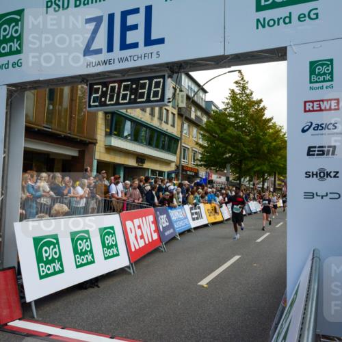 20.09.2026 - PSD Bank Halbmarathon LAZAROV Photography http://msf.ph/oto/10554284 20.09.2026 12:06:37 Ziel 1390, 1695, 2024, 2684, 2715, 2874, 3450, 4266, 4379, 4676, 4695, 4748, 4775 meine-sportfotos.de