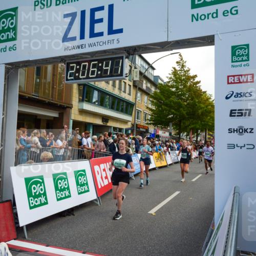 20.09.2026 - PSD Bank Halbmarathon LAZAROV Photography http://msf.ph/oto/10554288 20.09.2026 12:06:40 Ziel 1390, 1695, 2684, 2715, 2874, 3450, 4004, 4266, 4379, 4676, 4695, 4748, 4775 meine-sportfotos.de