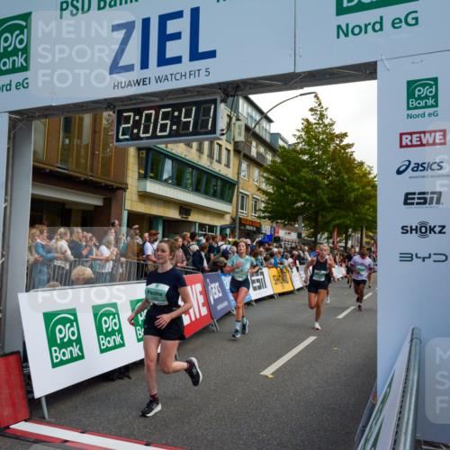 20.09.2026 - PSD Bank Halbmarathon LAZAROV Photography http://msf.ph/oto/10554290 20.09.2026 12:06:40 Ziel 1390, 1695, 2684, 2715, 2874, 3450, 4004, 4266, 4379, 4676, 4695, 4748, 4775 meine-sportfotos.de